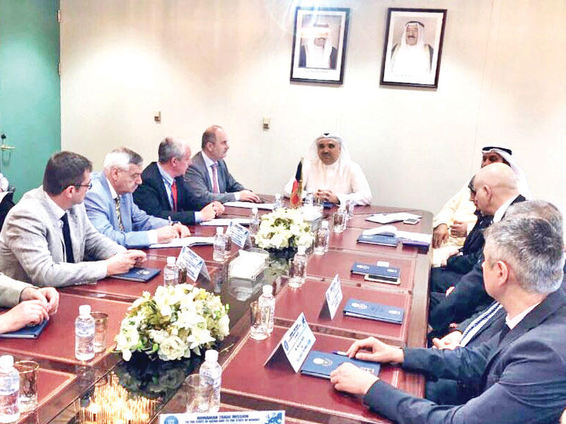 الشطي مستقبلا الوفد الروماني