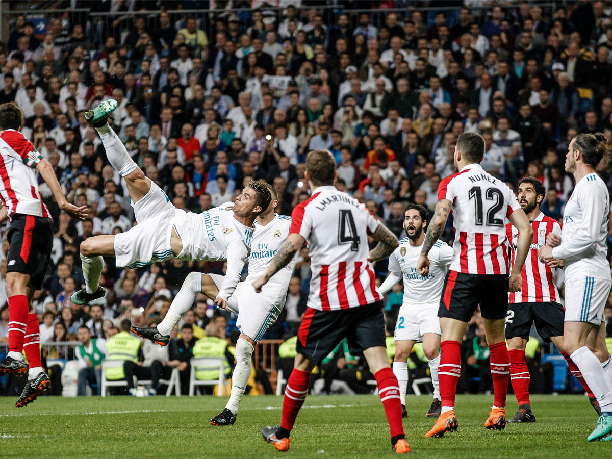 رونالدو نجم ريال مدريد في محاولة أمام مرمى بلباو