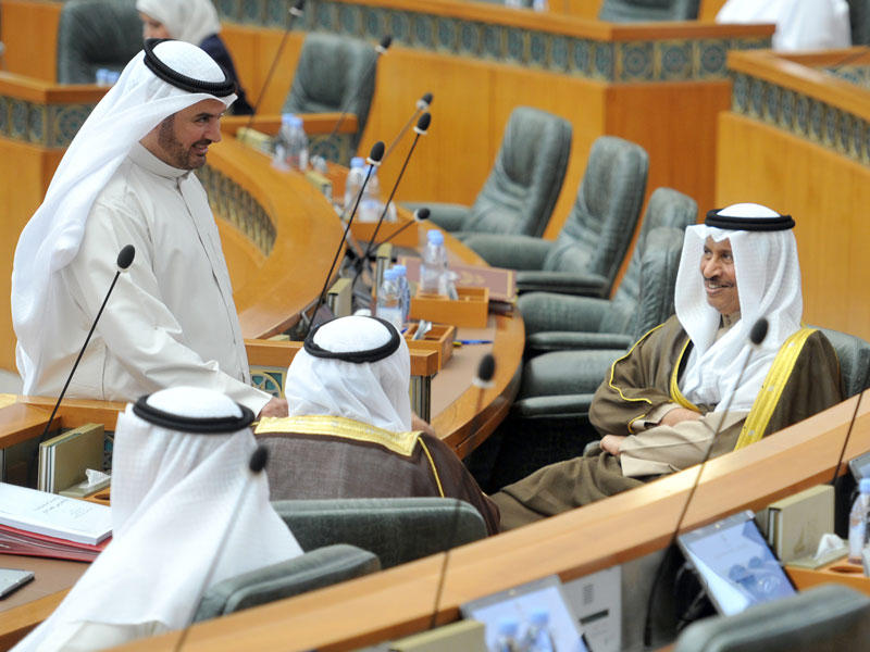 المبارك والعازمي في جلسة استجواب عادل الخرافي (أرشيفية)