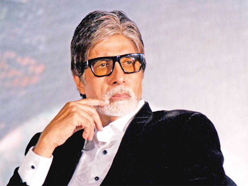  نجم بوليوود الشهير أميتاب باتشان