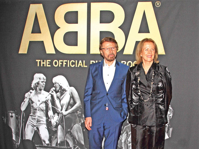 بيورن أولفايوس وآني لينغستاد