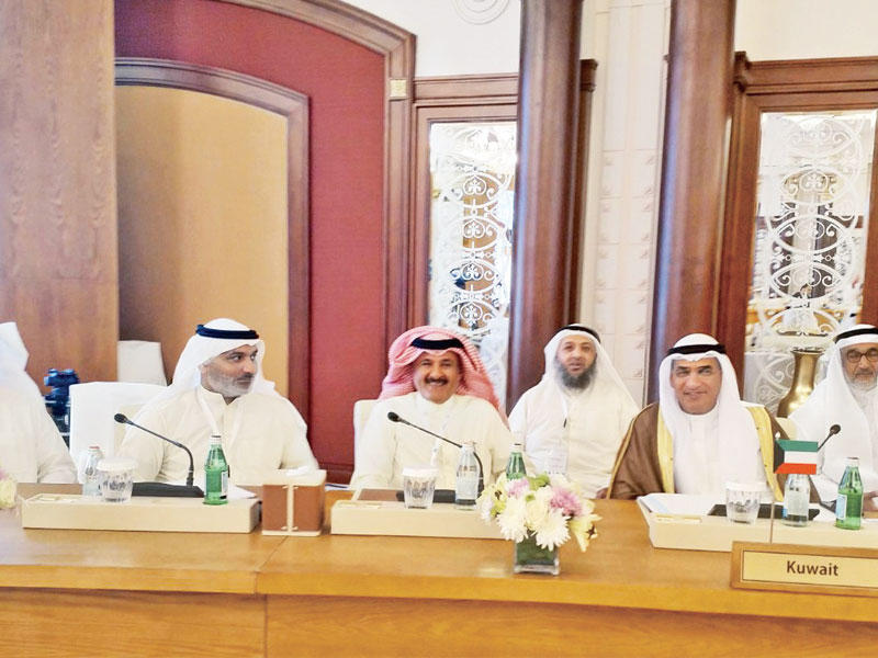 الرشيدي مترئساً وفد الكويت في الاجتماع (كونا)