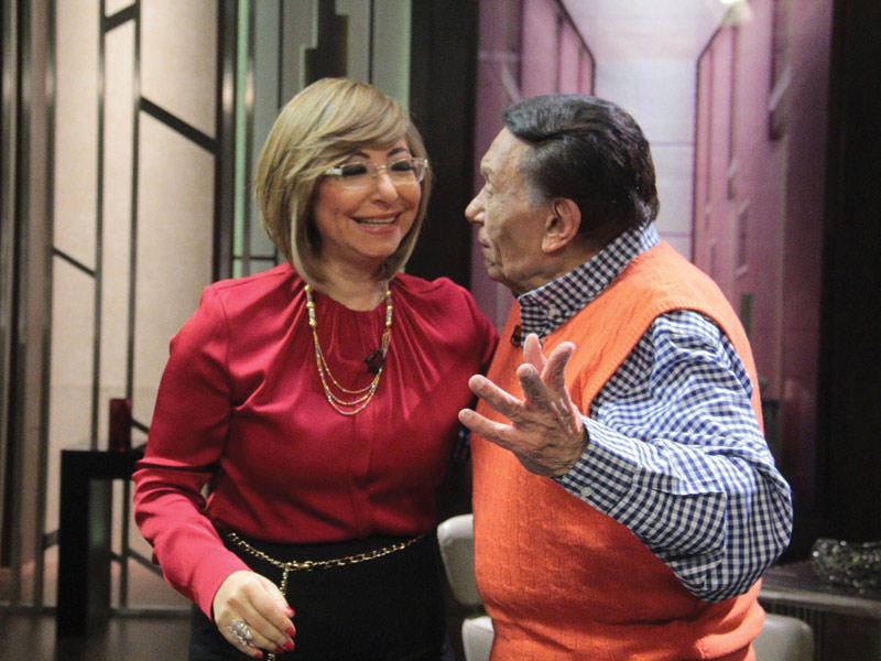 لميس الحديدي مع عادل إمام