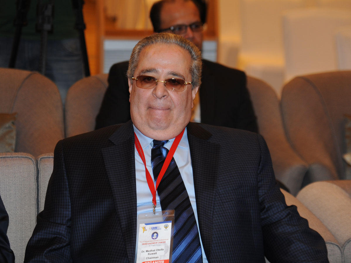 رئيس قسم جراحة الأورام في مركز الكويت لمكافحة السرطان، رئيس مجلس أقسام الجراحة التخصصية في وزارة الصحة د. مدحت عطيفة