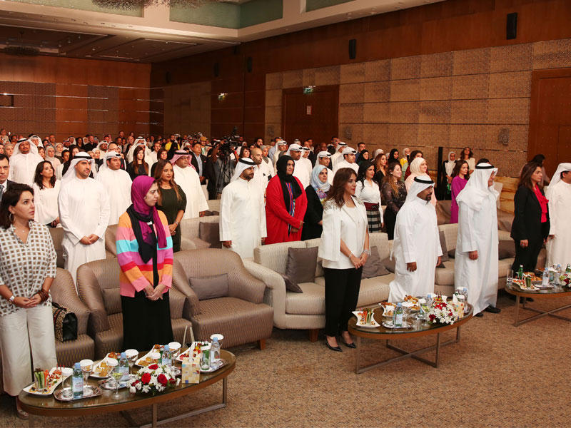 جانب من الحضور تتقدمه الرئيسة التنفيذية لجمعية إنجاز ليلى المطيري  (تصوير جورج ريجي)