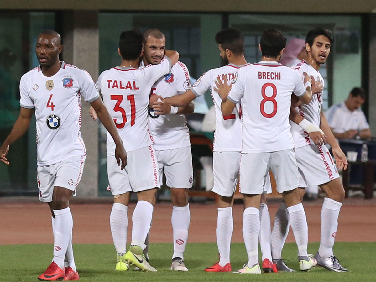 جانب من لقاء سابق لفريق نادي الكويت 