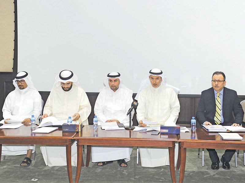 جانب من «العمومية»