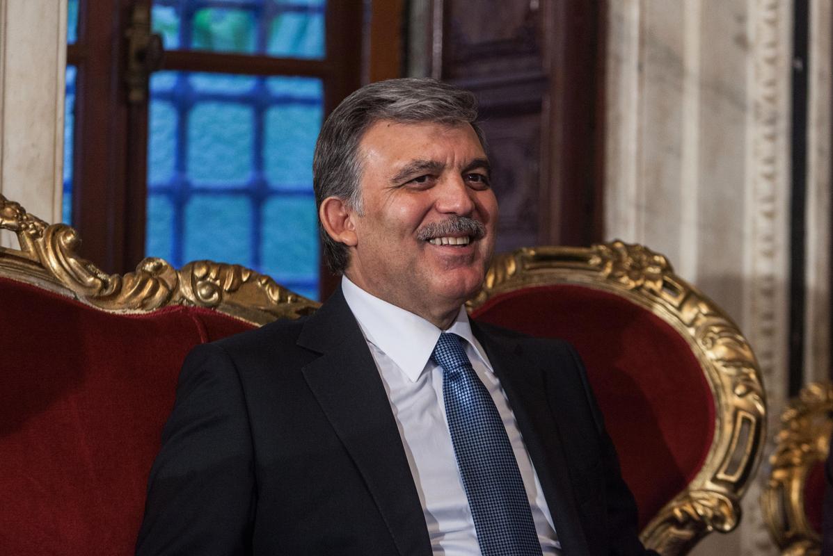  الرئيس السابق عبدالله غول