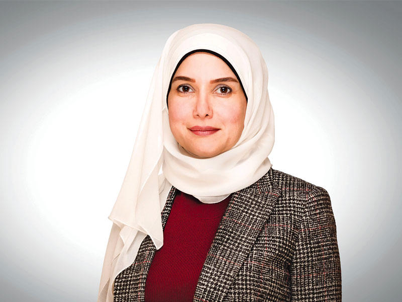 وزيرة الإسكان وزيرة الدولة لشؤون الخدمات جنان بوشهري