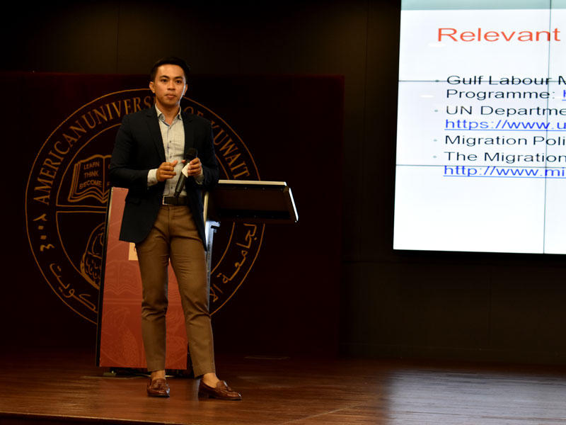 مليت متحدثا