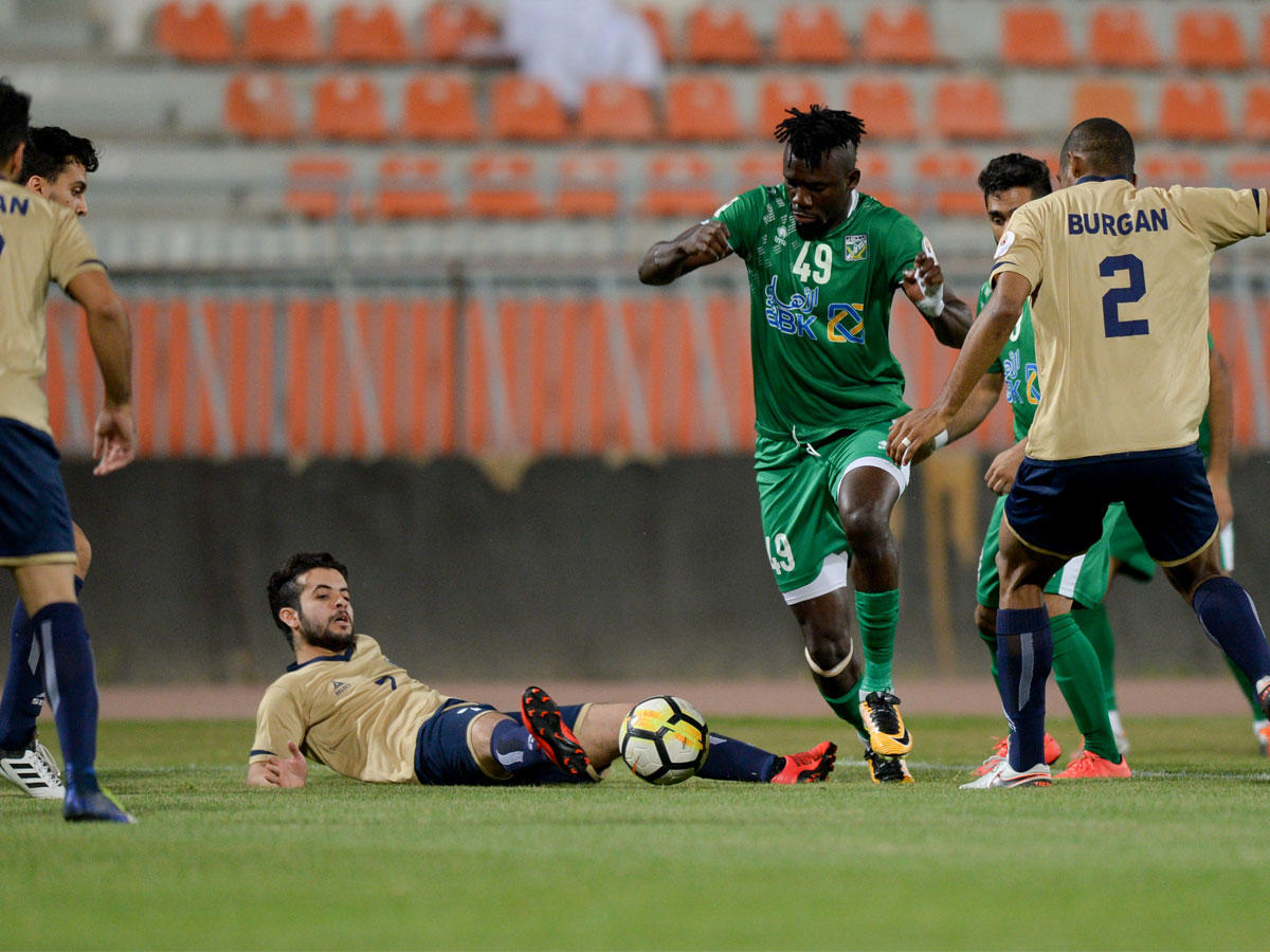 جانب من مباراة العربي وبرقان