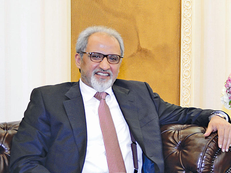 سفير الكويت لدى تركيا غسان الزواوي