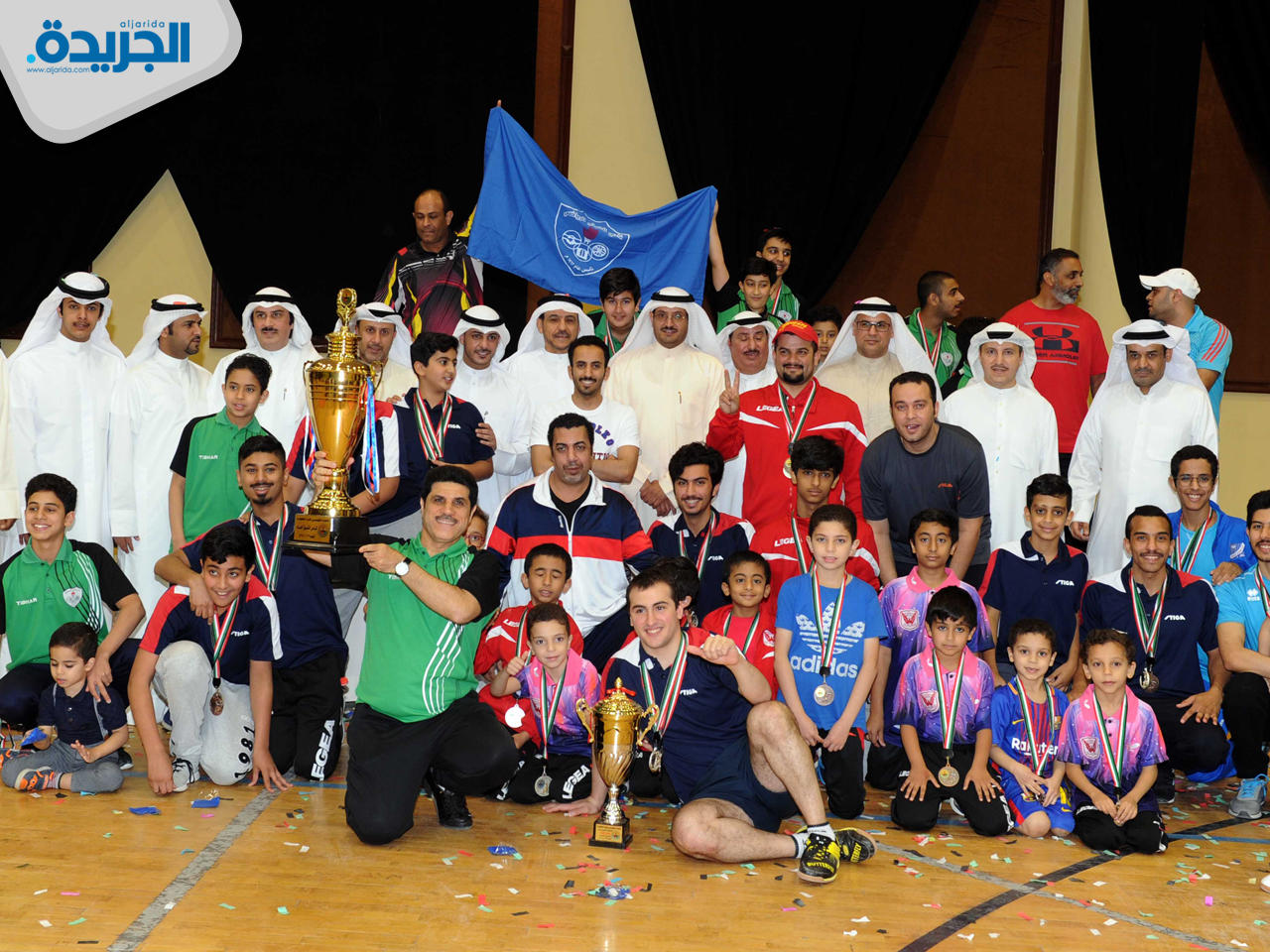 نادي الشباب الكويتي خلال تتويجيه بطلا لكأس التفوق العام لبطولات الاتحاد الكويتي لكرة الطاولة للموسم الرياضي (2017-2018)