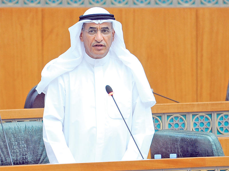 وزير النفط وزير الكهرباء والماء بخيت الرشيدي