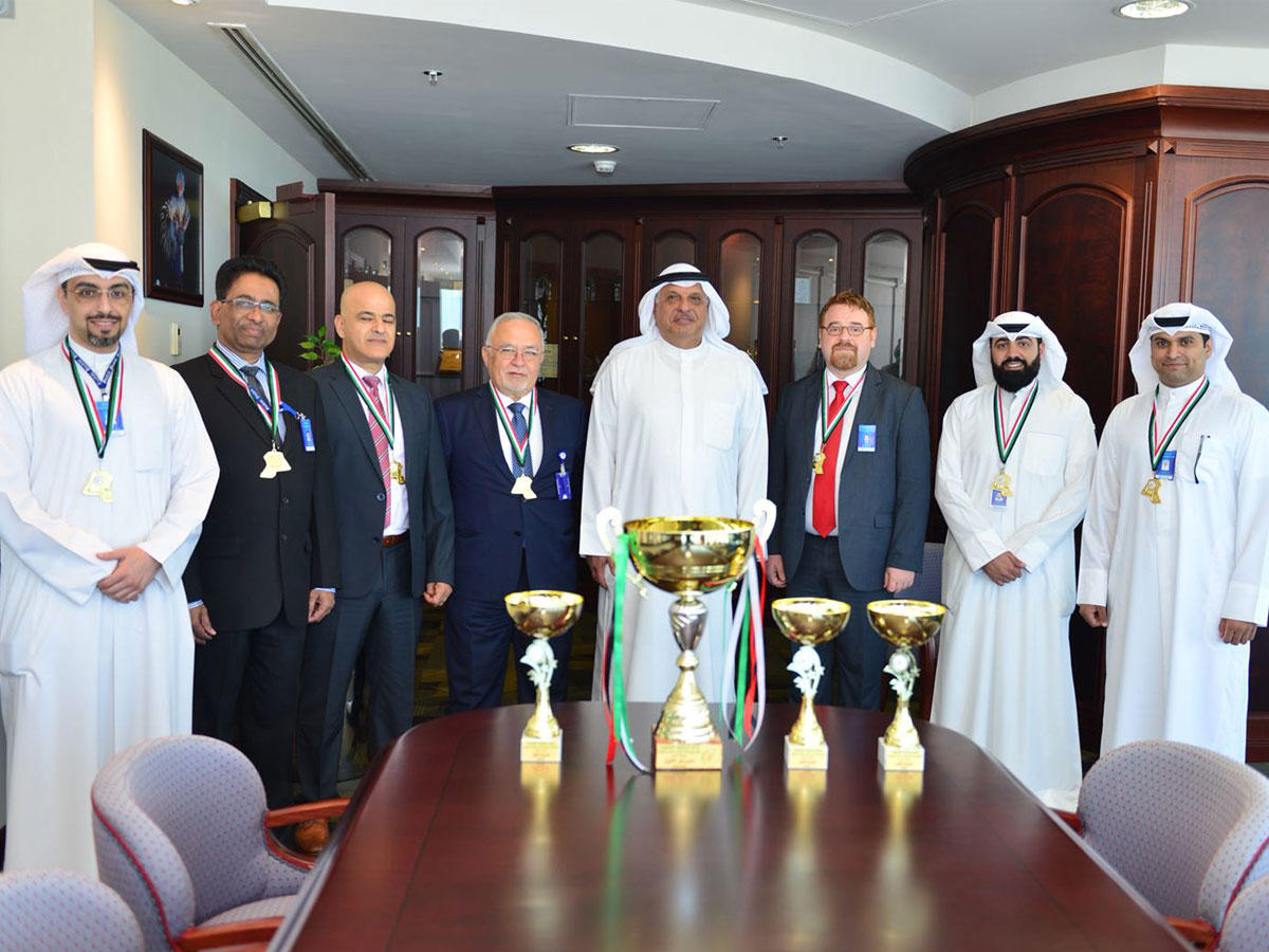 تكريم المشاركين في المسابقة