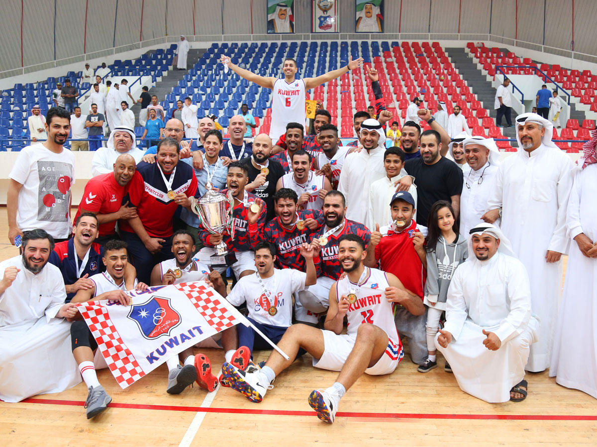 صورة جماعية للفريق البطلt(تصوير جورج رجي)