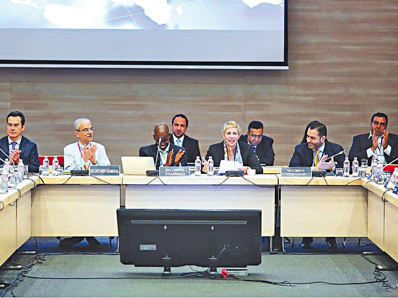 جانب من الاجتماعات بحضور العصيميn