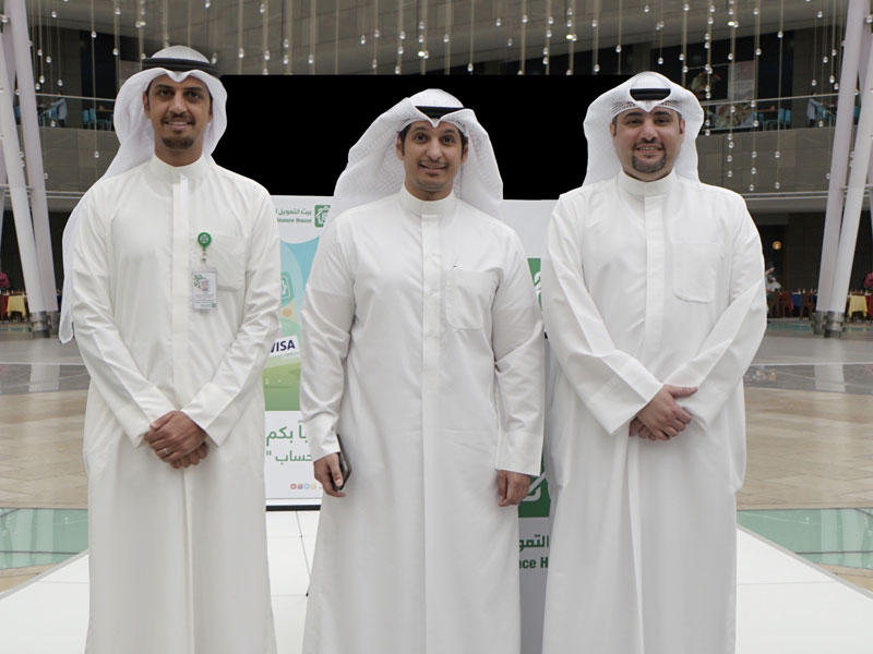 جانب من مشاركة « بيتك» في المعرض وتكريمه