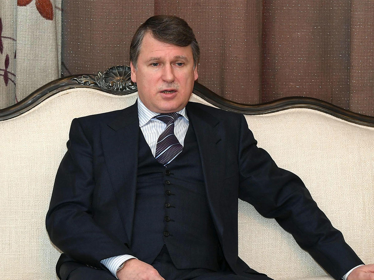 السفير الروسي لدى البلاد أليكسي سولوماتين