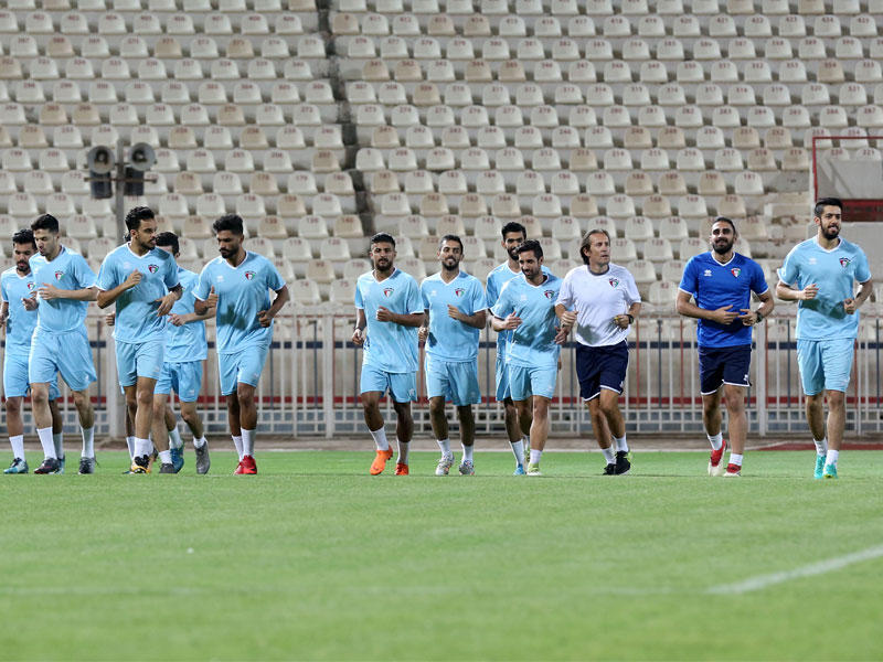 تدريب الأزرق على ملعب التضامن (تصوير جورج ريجي)n