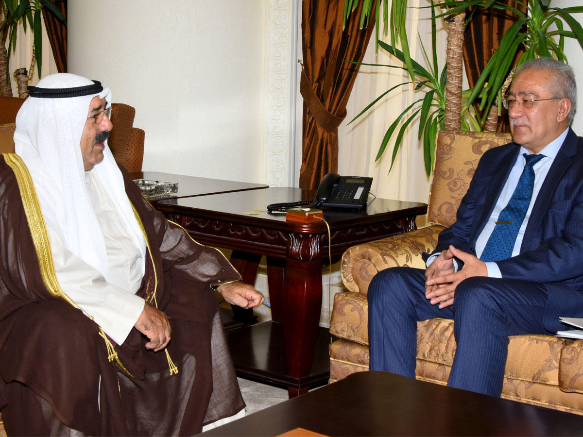 النائب الأول مستقبلاً المبعوث الخاص لرئيس أوزبكستان أمس