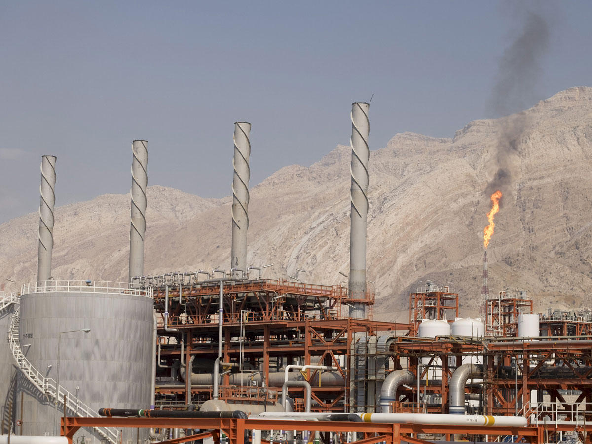 حقل غاز جنوب بارس في ميناء أسلويه ، شمال الخليج العربي ، إيران