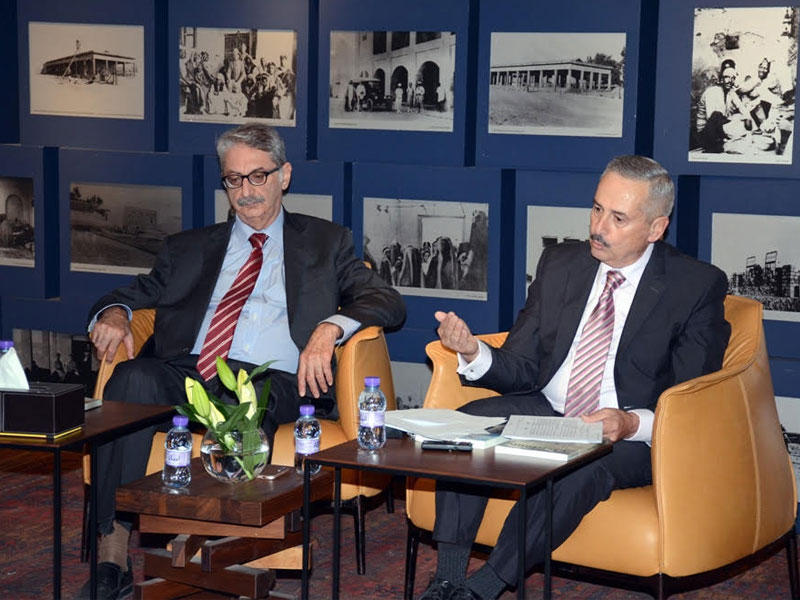 حمزة عليان وجورج أميل عيراني في دار الآثار 