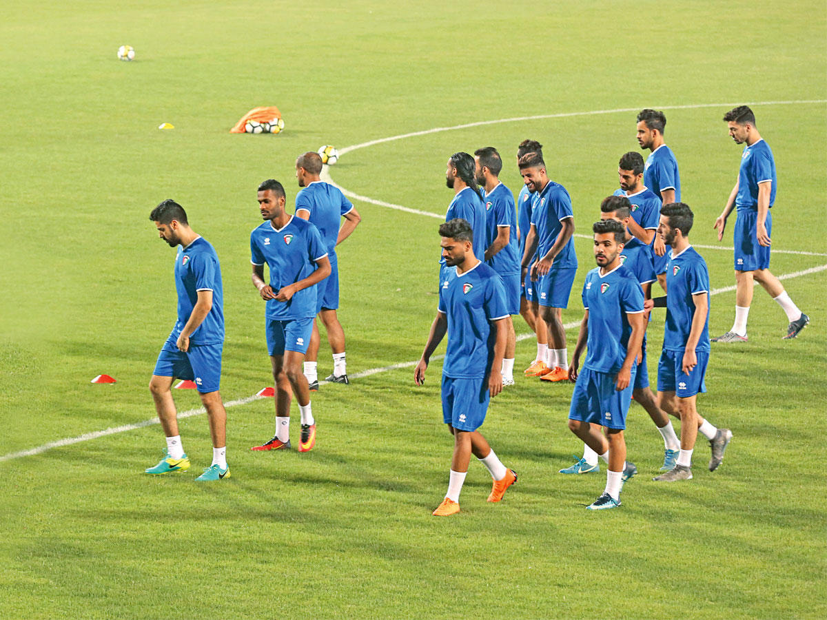 جانب من التدريب الأخير للأزرق 