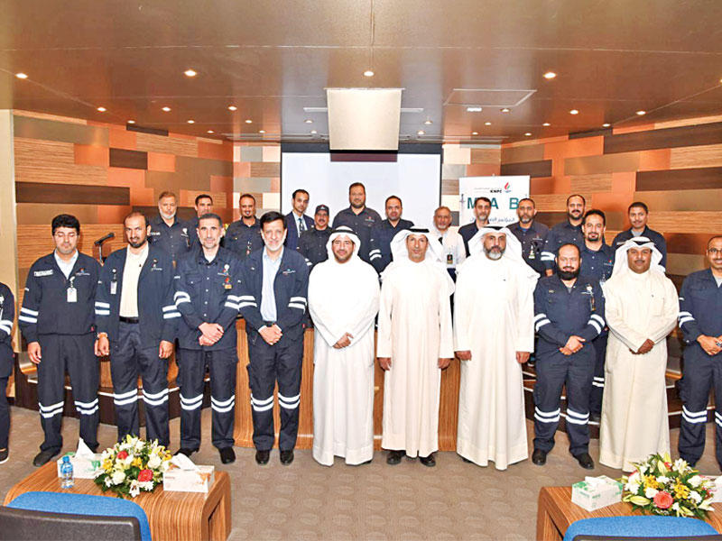  لقطة جماعية للمشاركين في المشروع 