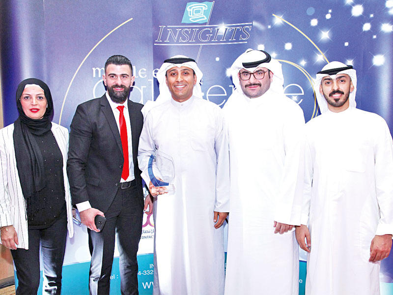 خلال تسلم الجائزة