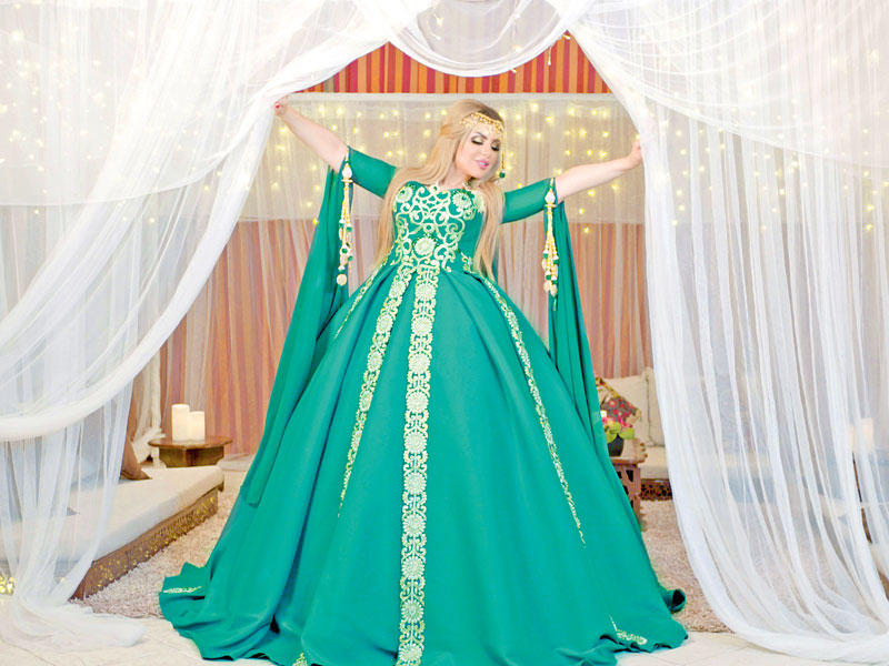 حليمة بولند 