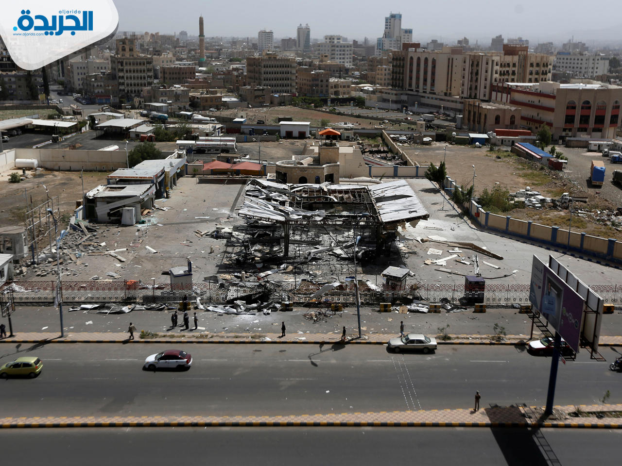 محطة الوقود كما بدت بعد تدميرها