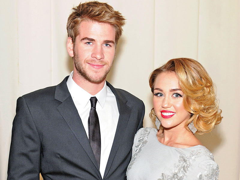 مايلي سايروس ووليام هيمسورث