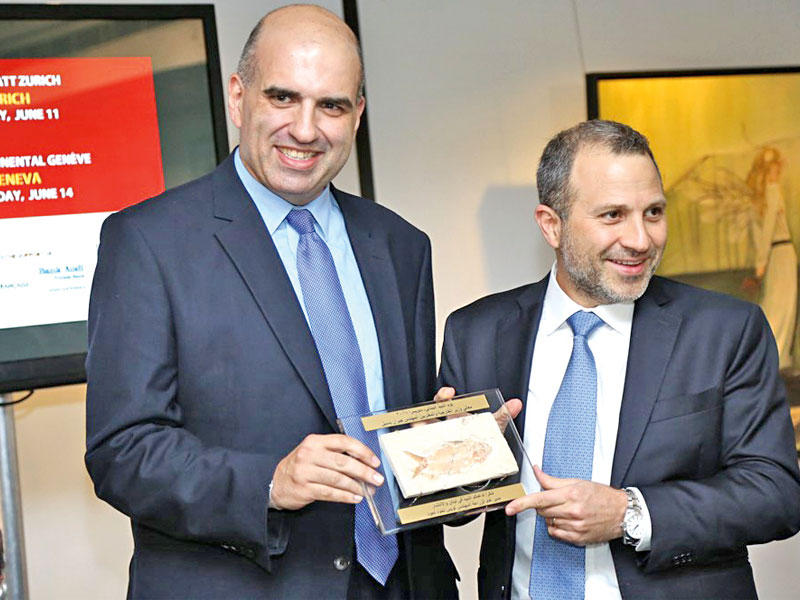 باسيل خلال الإعلان عن «يوم النبيذ اللبناني» في سويسرا أمسt(الوكالة الوطنية) 