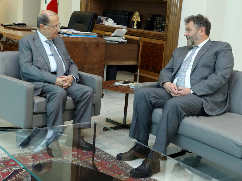 عون مستقبلاً النائب نعمة افرام أمس (دالاتي ونهرا)