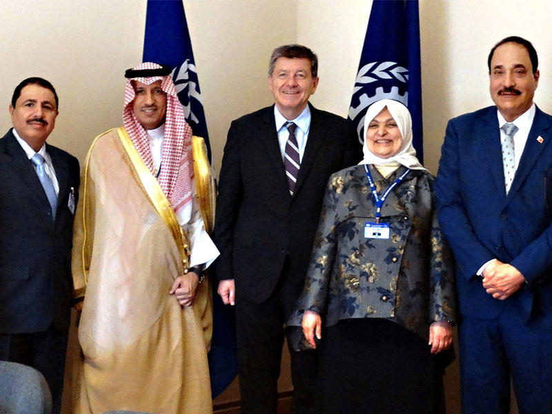 الصبيح ووزراء «التعاون» خلال اللقاء مع رايدي 