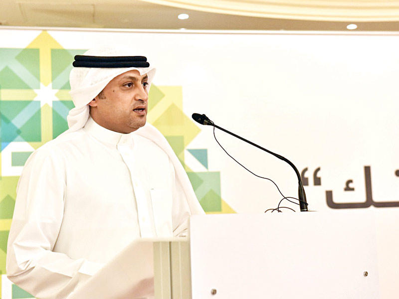 محمد الفارس ملقيا كلمته