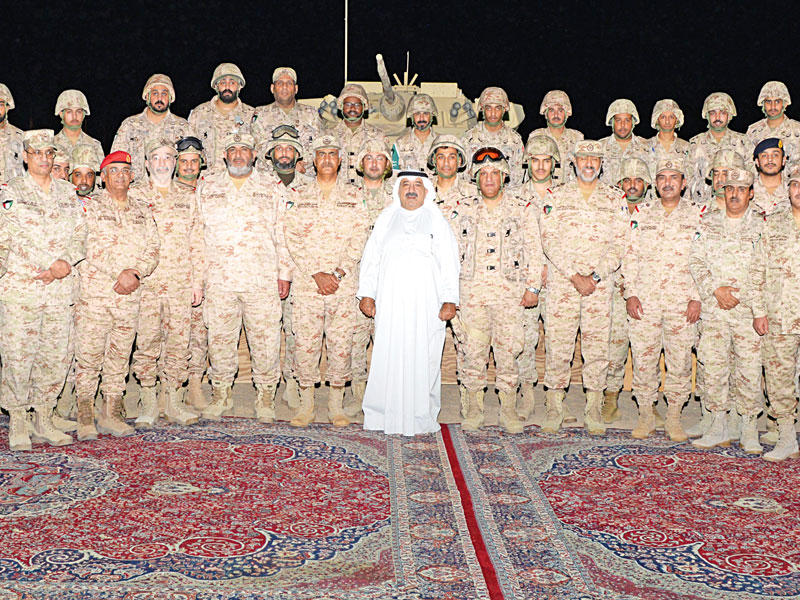 النائب الأول متوسطاً أفراد قوة واجب (صباح)