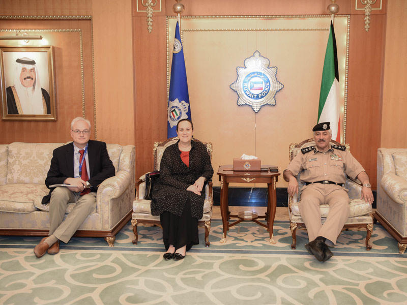 الدوسري مستقبلاً نائبة السفير الأميركي أمس