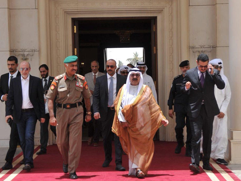 النائب الاول خلال مغادرته البلاد أمس