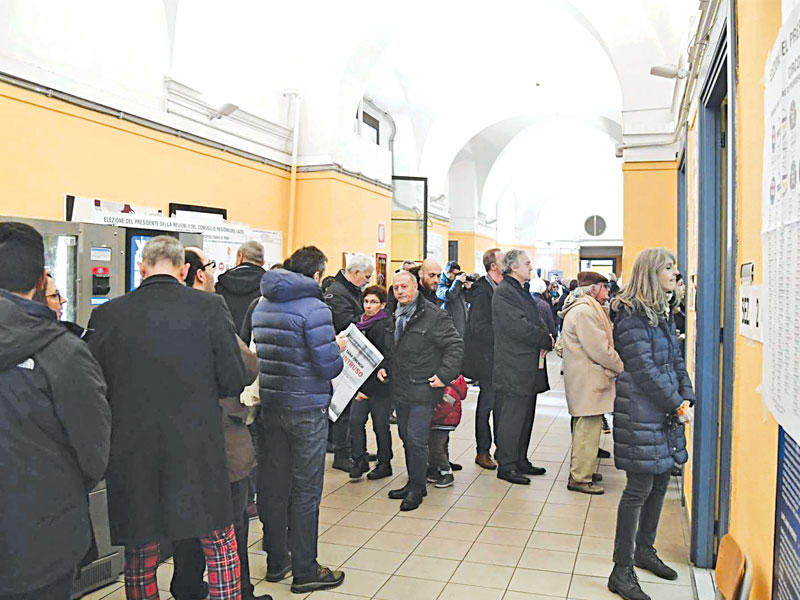 جانب من الانتخابات الإيطالية