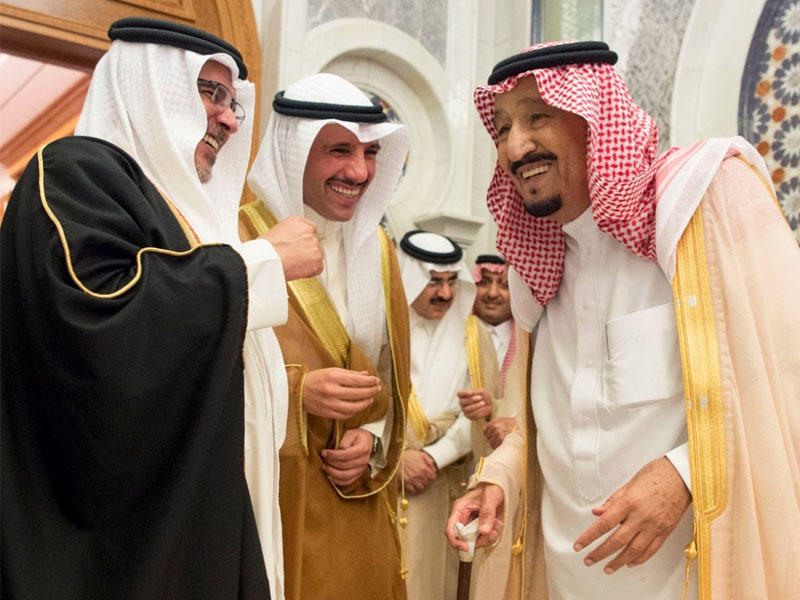 الملك سلمان مستقبلاً الغانم