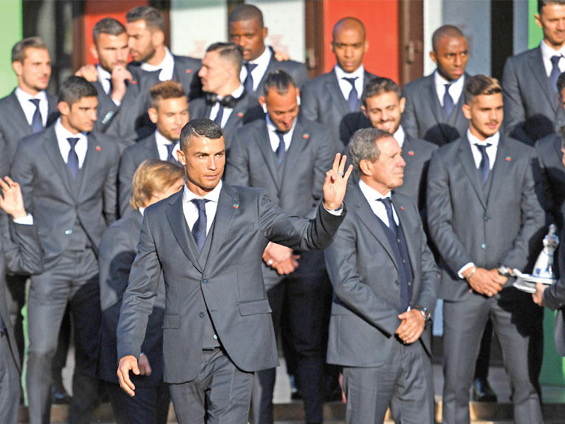 لحظة وصول المنتخب البرتغالي