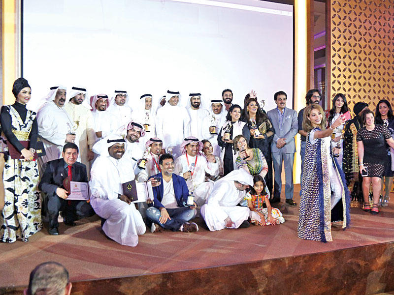 جانب من ختام مهرجان نجوم الفن والإعلام