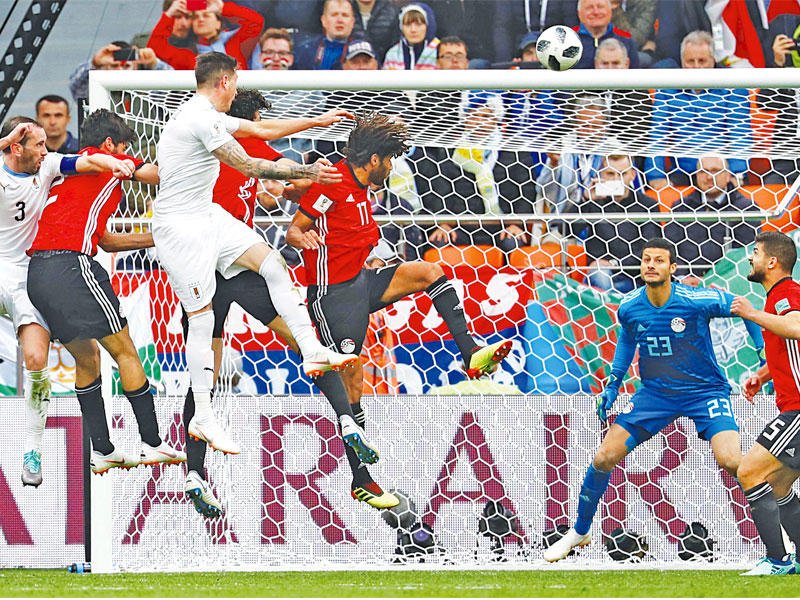 هدف منتخب اوروغواي في مرمى المنتخب المصري برأسية خيمينيز