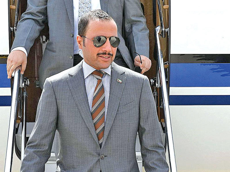 الغانم لدى وصوله إلى جنيف