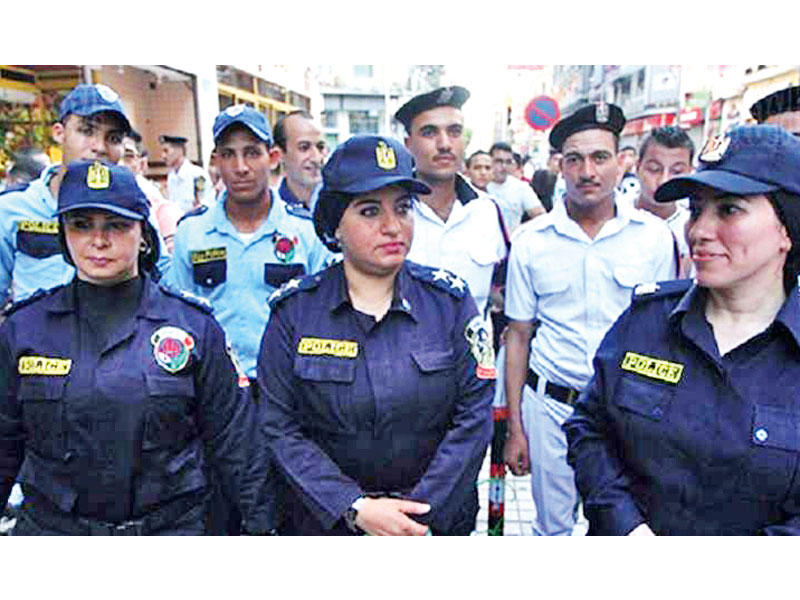 انتشار عناصر الشرطة النسائية في القاهرة لمواجهة التحرش خلال العيد