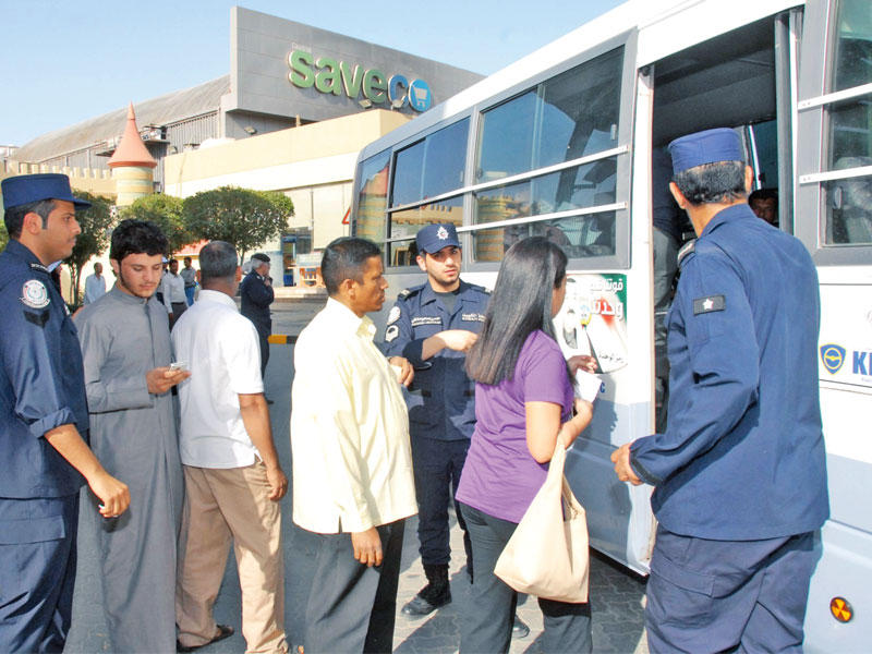 جانب من الحملات الأمنية على مخالفي الإقامة