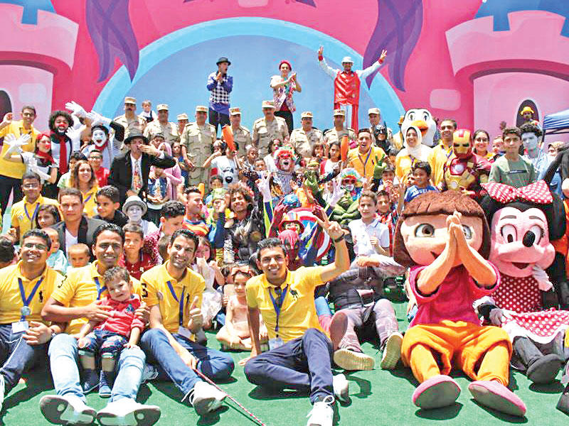 جانب من تكريم القوات المسلحة لأسر الشهداء في مركز المنارة