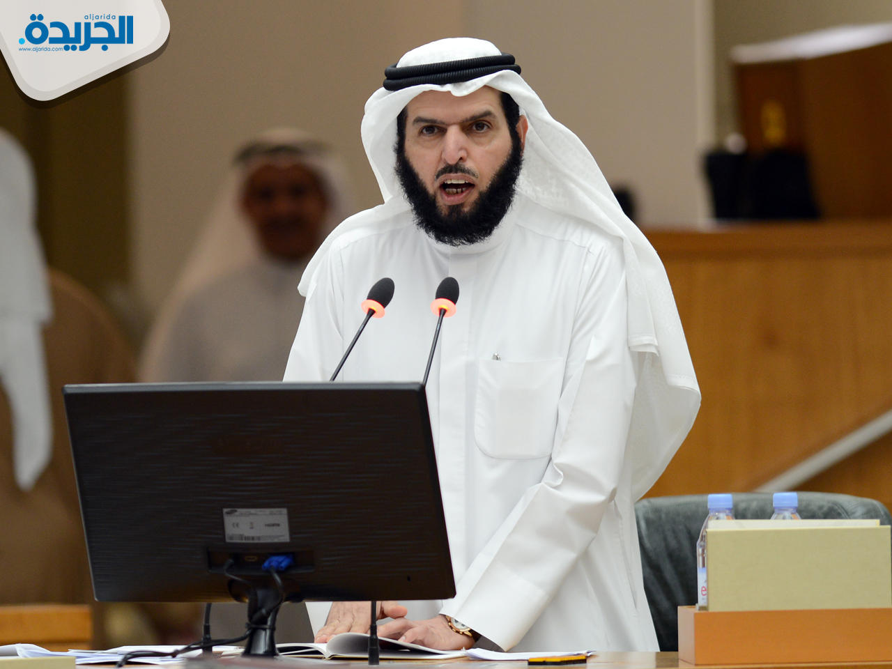 عادل الدمخي